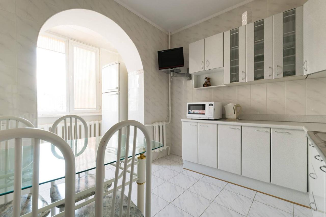 Nadezhda Apartments in Samal Alma-Ata Buitenkant foto