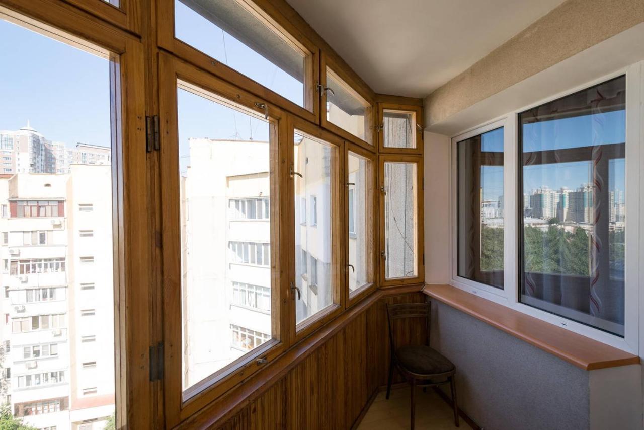 Nadezhda Apartments in Samal Alma-Ata Buitenkant foto