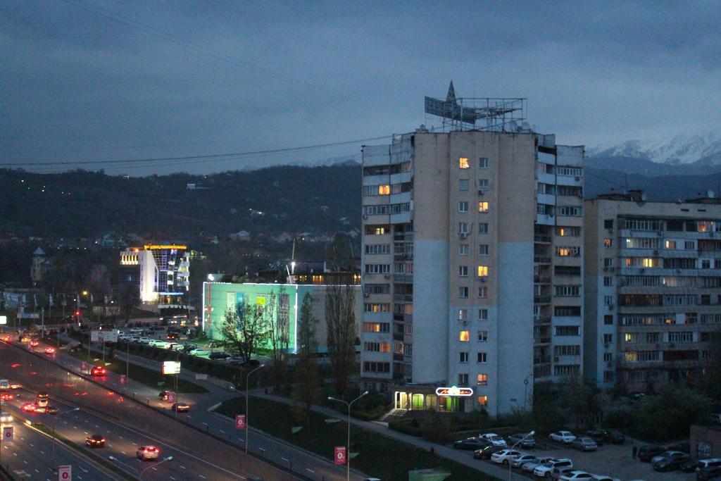Nadezhda Apartments in Samal Alma-Ata Kamer foto